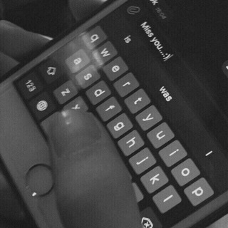 بَعد منتصفِ الليل``⊁.. (@s_ara_az)